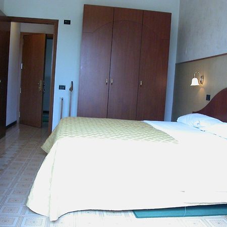 Hotel Calabresi San Benedetto del Tronto Eksteriør bilde