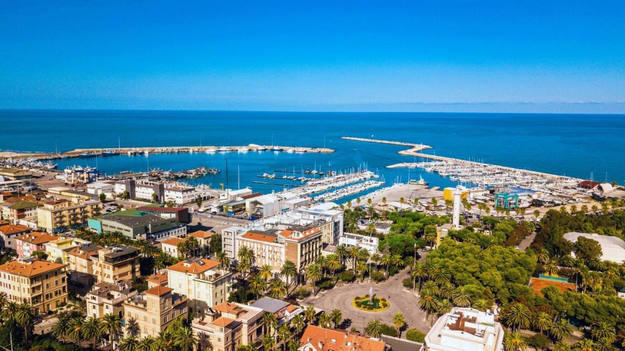 Hotel Calabresi San Benedetto del Tronto Eksteriør bilde