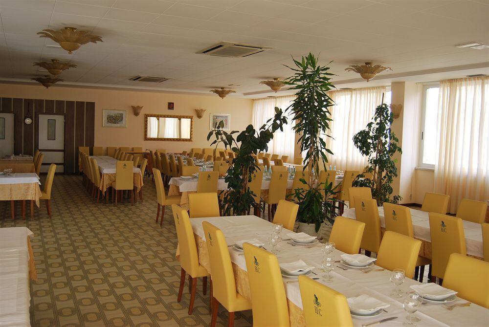 Hotel Calabresi San Benedetto del Tronto Eksteriør bilde