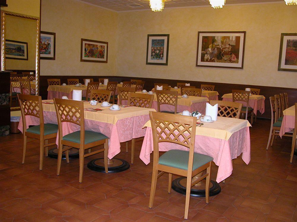 Hotel Calabresi San Benedetto del Tronto Eksteriør bilde