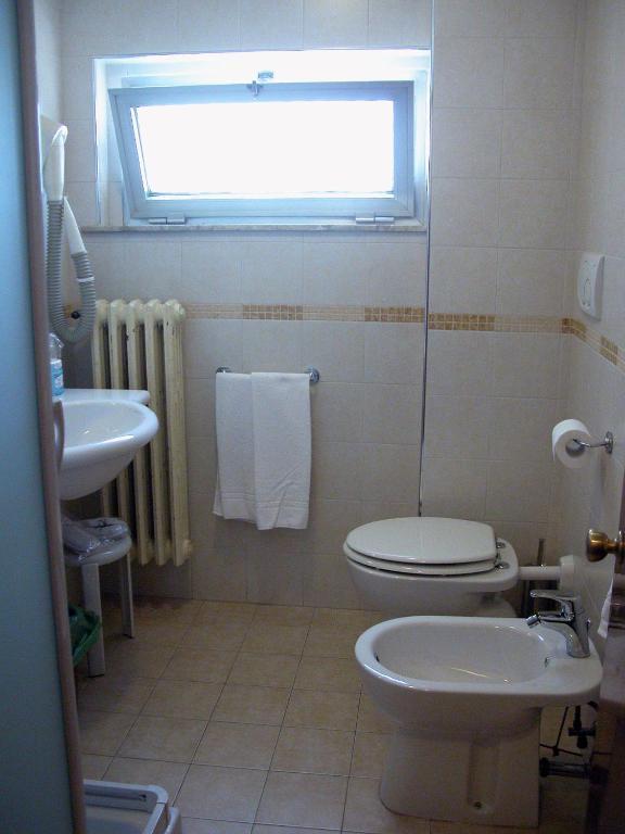 Hotel Calabresi San Benedetto del Tronto Rom bilde