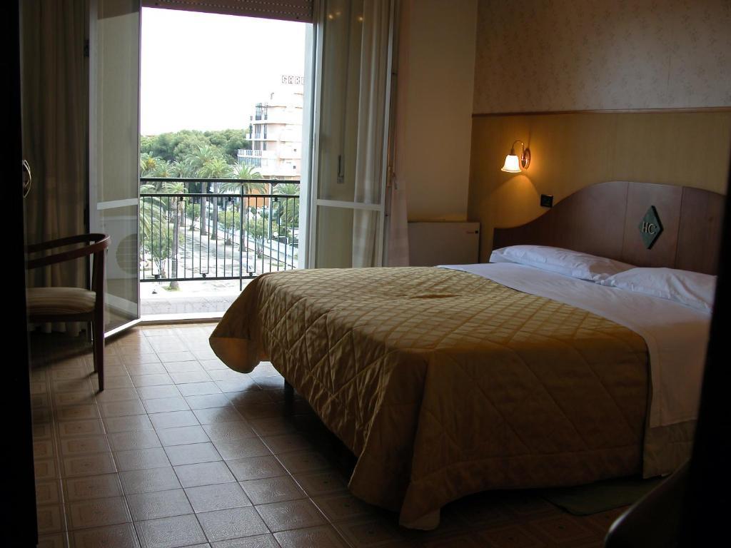 Hotel Calabresi San Benedetto del Tronto Rom bilde