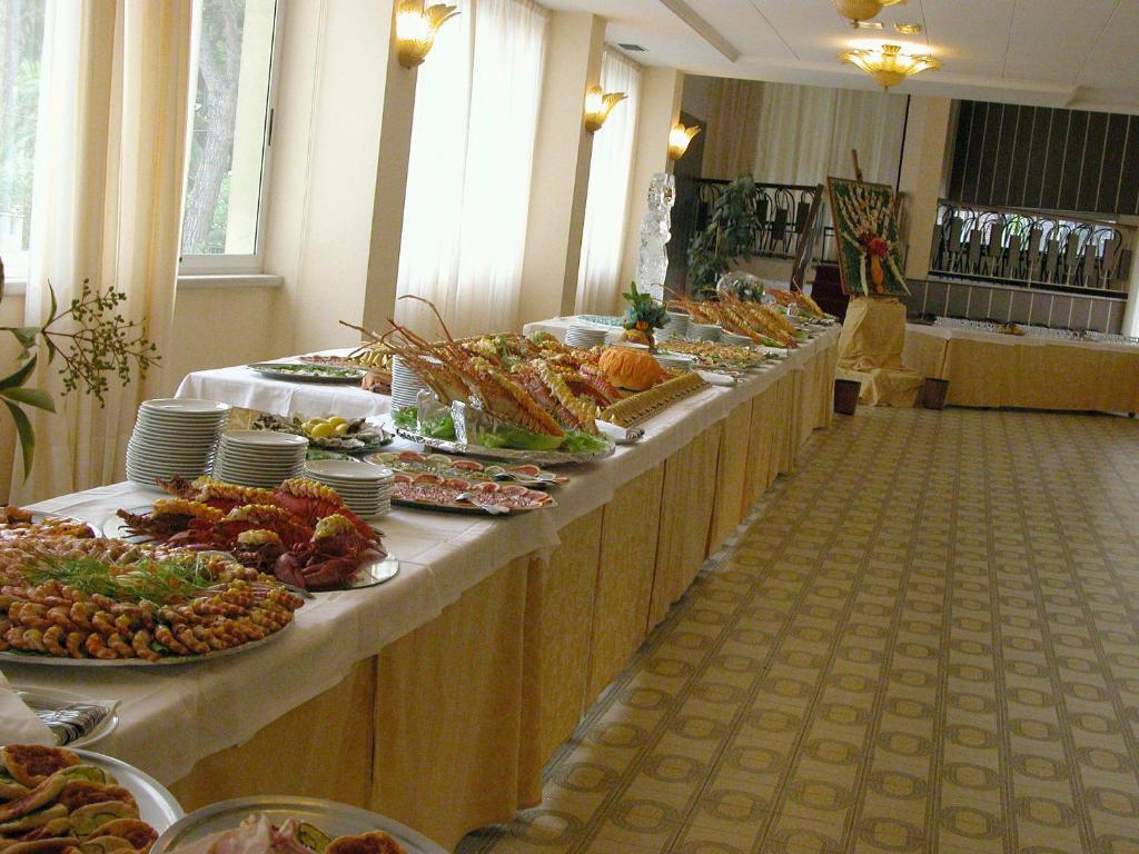 Hotel Calabresi San Benedetto del Tronto Eksteriør bilde