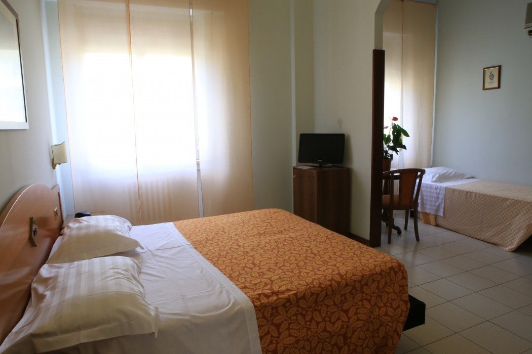Hotel Calabresi San Benedetto del Tronto Eksteriør bilde
